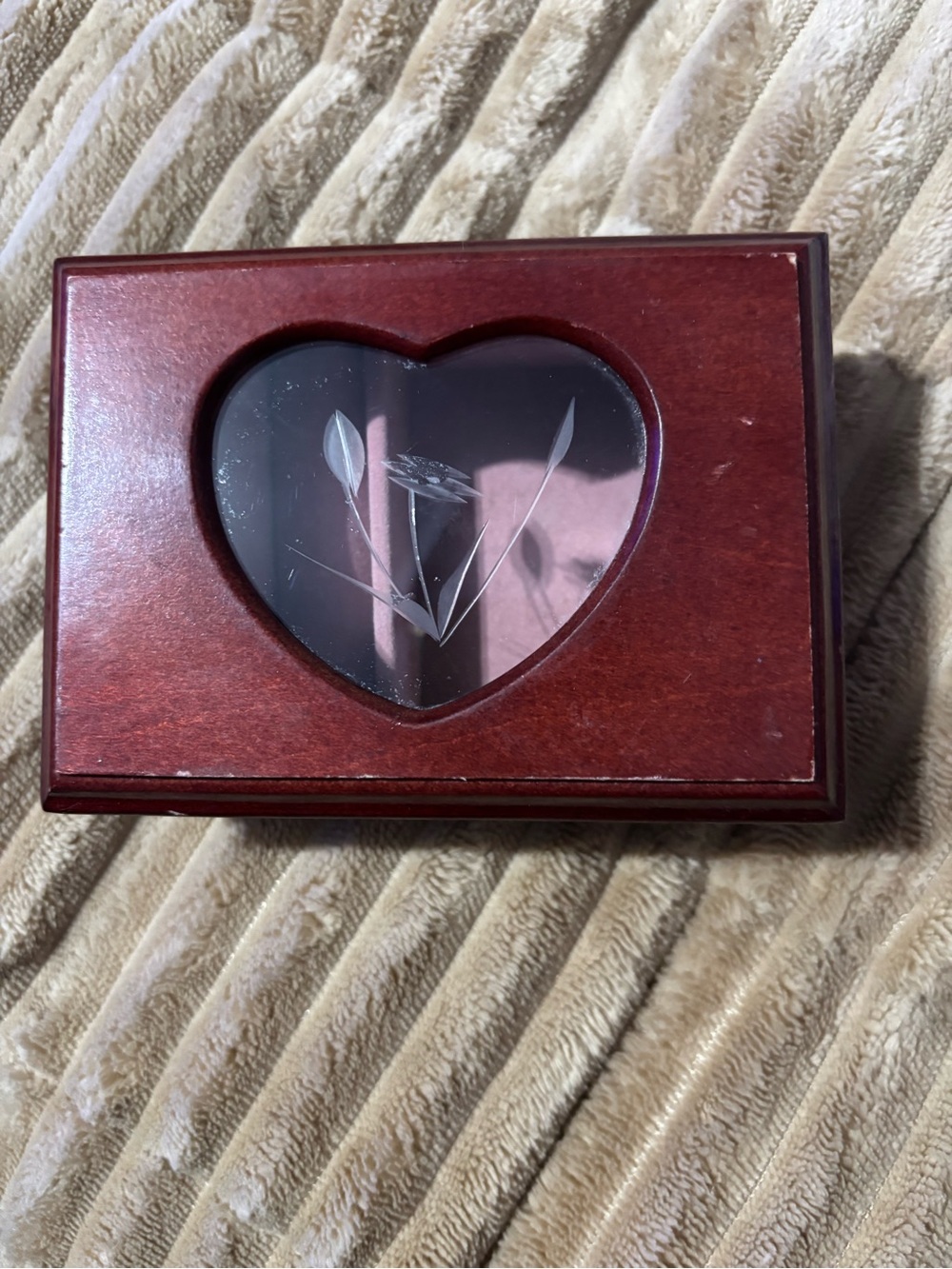 Heart Glass Top Wood Jewelry Box - Brown - Picture 4 of 7